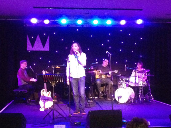 Ferg singing "Message to My Girl" with Oz Cocktails (featuring Kate Ceberano on drums!) at the Adelaide Cabaret Festival Piano Bar